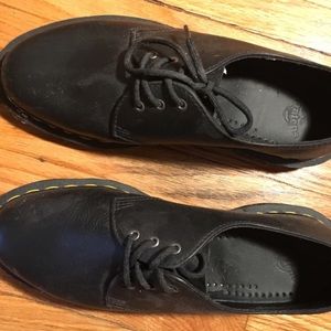 Doc martens low top!